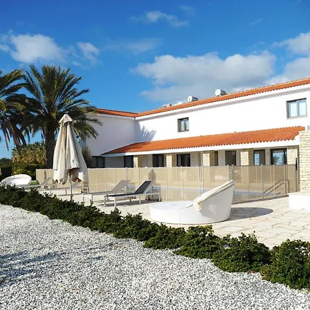 Luxury 6 Bedroom With Privet Pool In Villa Paphos