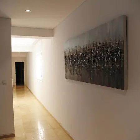 Luxury 6 Bedroom With Privet Pool In パ フォス