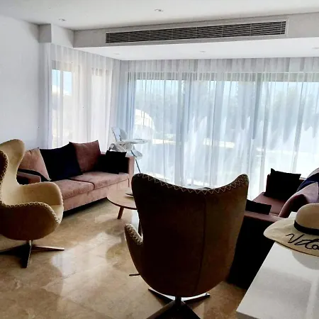 Вилла Luxury 6 Bedroom With Privet Pool In Пафос