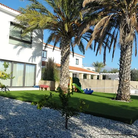 Вилла Luxury 6 Bedroom With Privet Pool In *