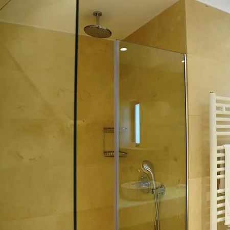 Вилла Luxury 6 Bedroom With Privet Pool In